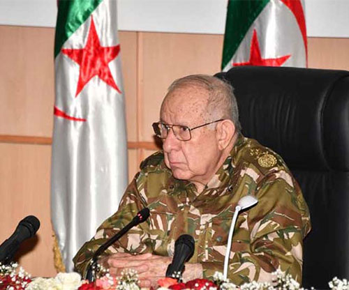 Algerian Chief of Staff Pays Inspection Visits to Land & Air Forces Commands