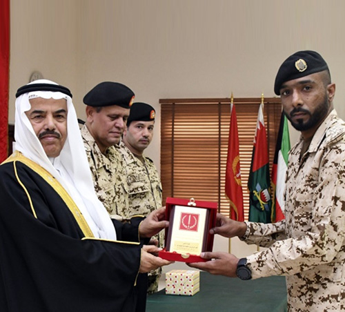 Bahrain Defense Force, National Guard Hold Graduation Ceremonies