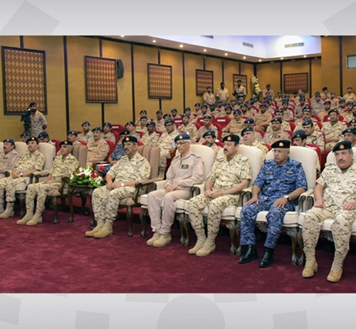 Bahrain Defense Force Chief Patronizes Graduation Ceremony