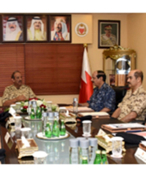 Bahrain’s Commander-in-Chief Visits Defense College