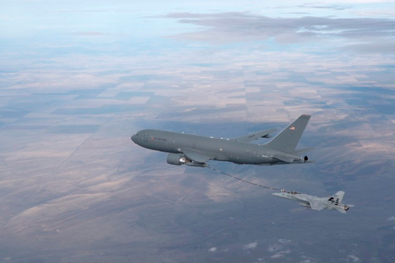 Boeing, USAF Complete KC-46 Tanker Refueling Flight with F/A-18