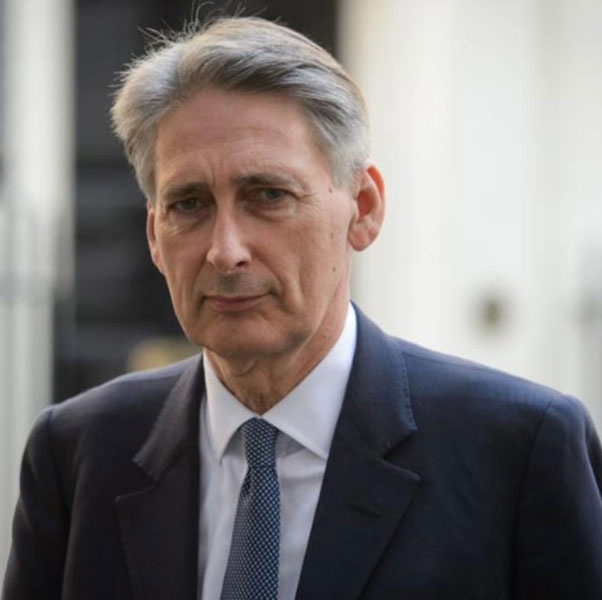 Hammond: “UK Committed to Ensuring Gulf Security”