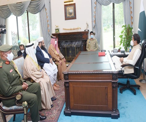 Head of Bahrain’s National Guard Visits Pakistan on National Day