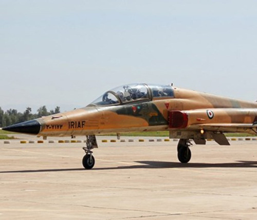 Iran’s Air Force Commander Tests Overhauled F-5 Fighter Jet 
