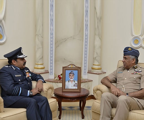 Oman’s Air Force Commander Receives Indian Chief of Air Staff