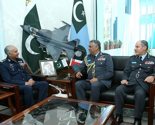 Oman Discusses Military Cooperation With Pakistan, UK, Korea