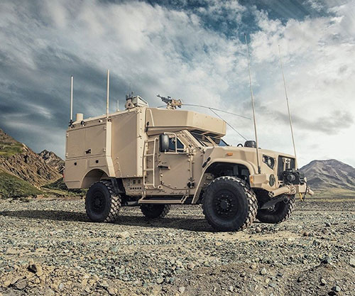 Oshkosh Defense Exhibits L-ATV Command, Control Capabilities at AUSA 2019