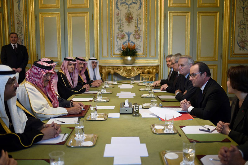 Saudi Crown Prince Meets French President, Defense Minister