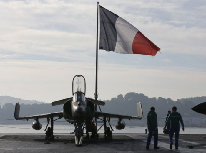 Seven Defense Ministers Discuss Anti-ISIS Strategies in Paris