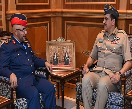 UAE Air Force Commander Concludes Visit to Oman