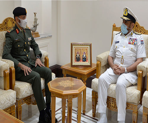 UAE Land Forces Commander Visits Sultanate of Oman