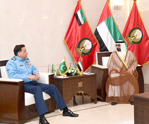 UAE Minister of State for Defence Affairs Receives Chief of Air Staff of Pakistan Air Force 