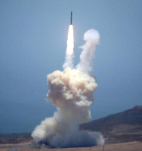 Boeing Helps US Intercept Missile Defense Target