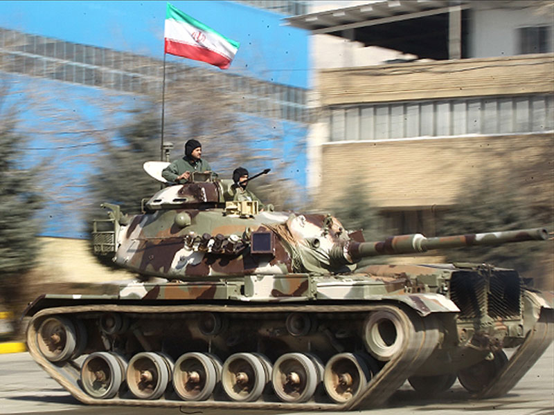 Iran Unveils New Versions of Zolfaqar, Samsam Tanks