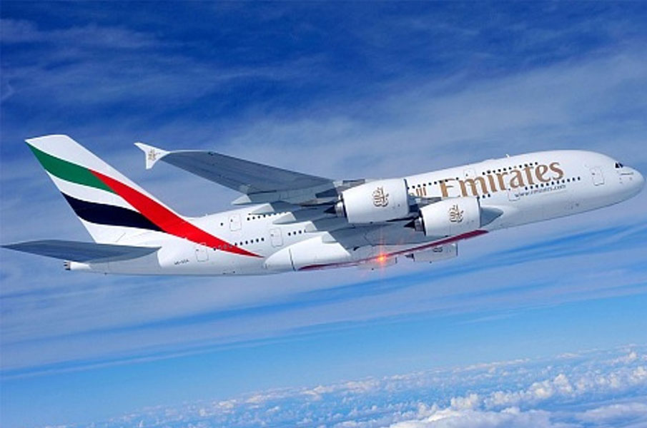 Emirates Nearing Deal for Revamped Boeing 777 Jets
