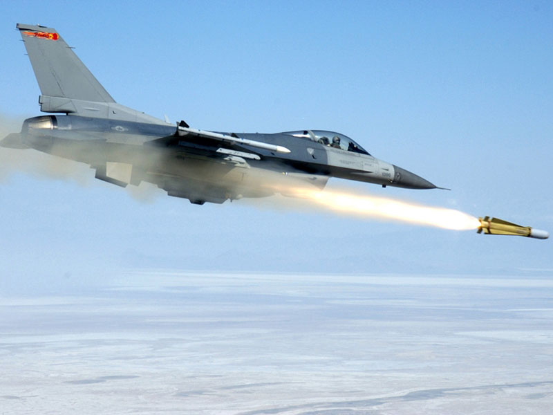 Raytheon to Produce Enhanced Laser Maverick for US Navy