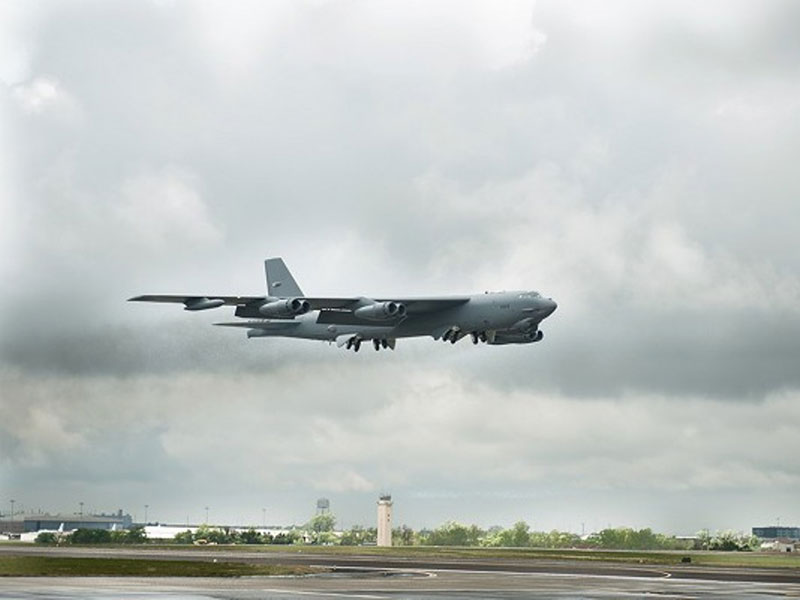US AF Introduces 1st B-52 with Boeing CONECT System