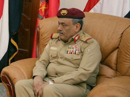 Yemen’s Chief-of-Staff Meets Kuwait’s Military Attaché 