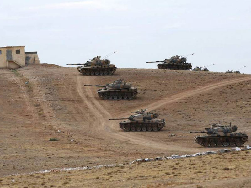 Report: Turkish Commanders to Discuss Syria Intervention