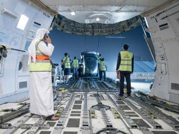 World’s First Solar-Powered Plane Arrives in Abu Dhabi