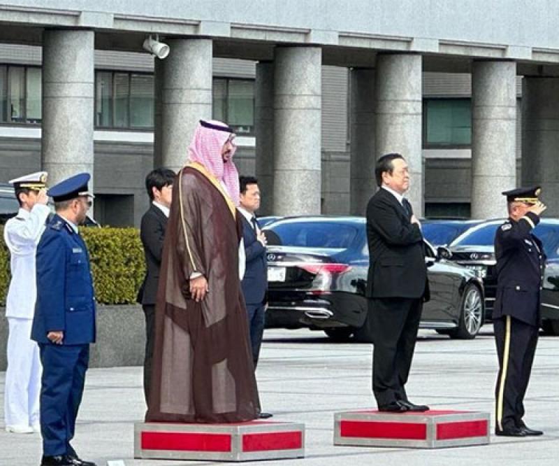 Saudi, Japanese Defense Ministers Discuss Security Cooperation