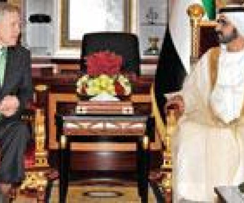 Sheikh Mohammed Receives US Secretary of Navy