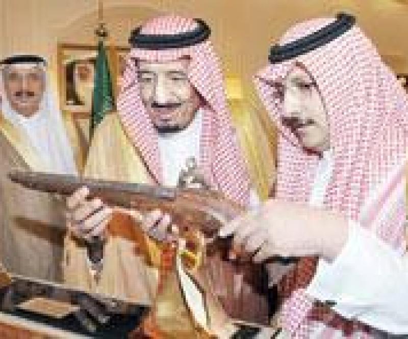 Prince Salman Inspects Saudi Armed Forces in Jazan
