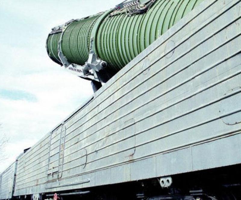 Russia to Develop New Rail-Mobile Ballistic Missile System
