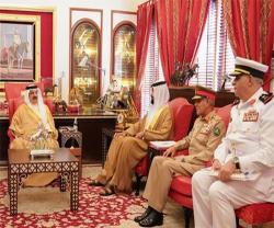Bahrain’s King Receives Chief of Staff, Naval Force Commander