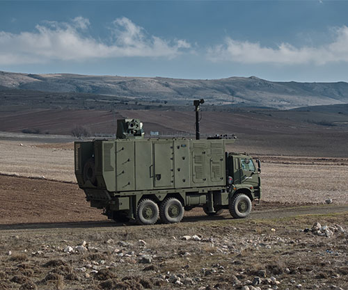 ASELSAN’s GÖKBERK Mobile Laser Weapon System Eliminates FPV Drone Threats