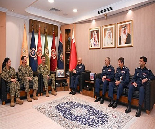 Bahrain’s Chief of Public Security Receives US Coast Guard Commander