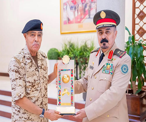 Bahrain’s Chief of Staff Receives Secretary-General of Islamic Military Counter Terrorism Coalition (IMCTC)