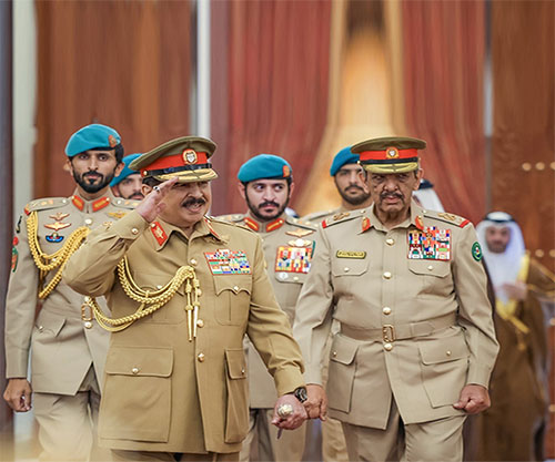Bahrain’s King, Supreme Commander of Armed Forces Receives Defence Force Chief