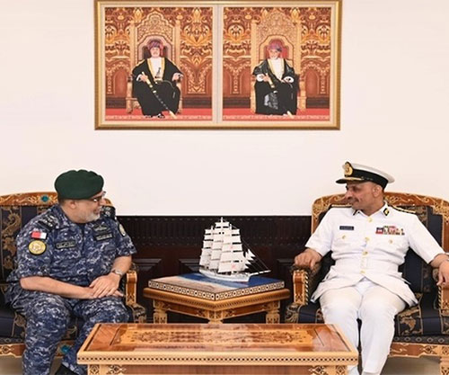 Commander of GCC Unified Maritime Operations Center Visits Oman