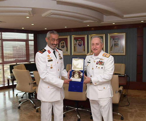 Commanders of UAE, Pakistan Naval Forces Discuss Cooperation