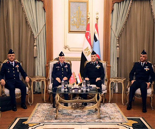 Egyptian Air Force Commander Receives Turkish Counterpart
