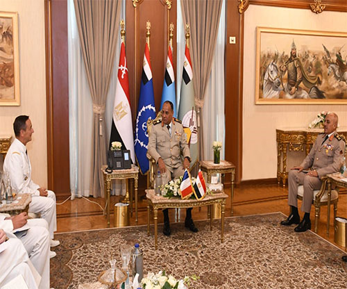 Egyptian Army Chief Receives French Chief of Defense Staff Egyptian Army Chief Receives French Chief of Defense Staff