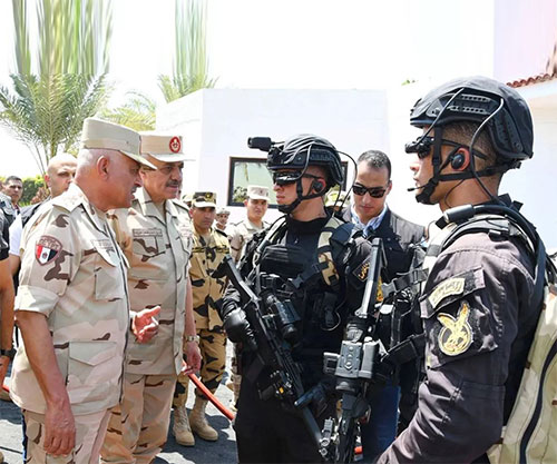 Egyptian Minister of Defense Meets Special Forces Airborne and Rangers