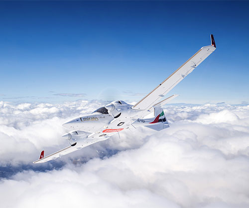 Emirates Flight Training Academy Expands Fleet with 3 DA42-VI Diamond Aircraft 