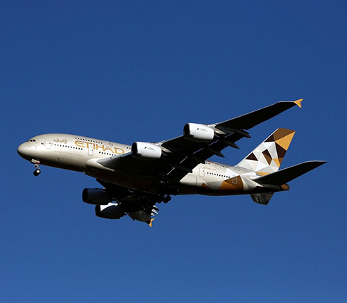 Etihad Airways Reduces Losses in 2017