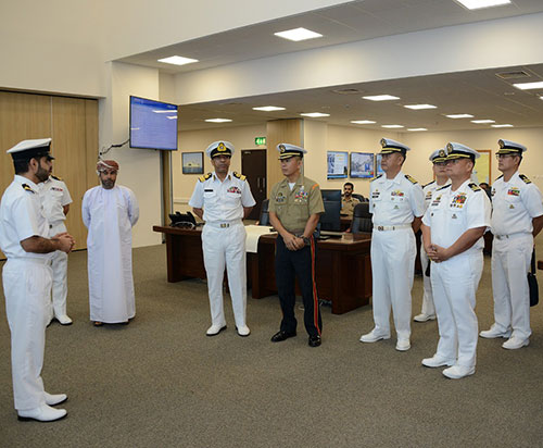 Filipino Navy Delegation Visits Oman’s Maritime Security Center