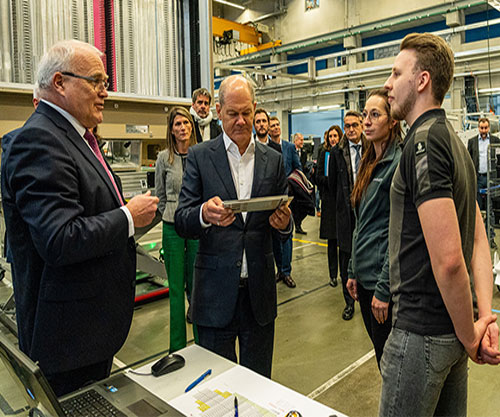 German Chancellor Visits Sensor Specialist HENSOLDT