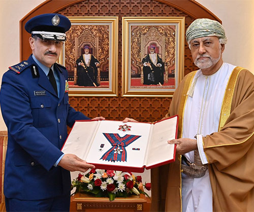 HM Sultan of Oman Confers Military Order Upon Commander of Royal Saudi Air Force