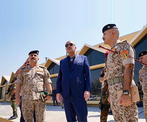 Iraq’s Defence Minister Visits National Intelligence Service