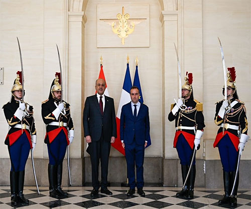 Iraq’s Minister of Defense Meets French Counterpart in Paris