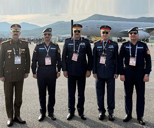 Iraqi Air Force Delegation Attends Seoul ADEX Exhibition for the First Time