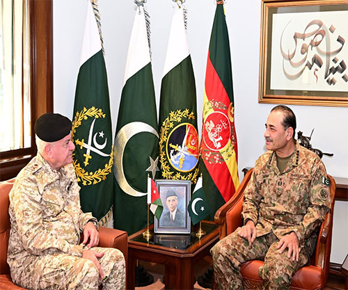 Jordanian Army Chief Holds Talks with Pakistan’s Chief of Defense Forces in Islamabad