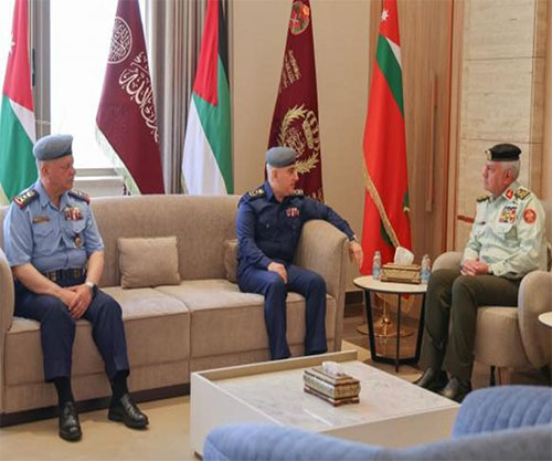 Jordanian Chief of Staff Receives Iraqi Military Delegation