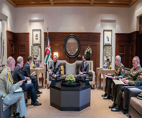 Jordanian King, Army Chief Receive French Chief of Defense Staff Jordanian King, Army Chief Receive French Chief of Defense Staff