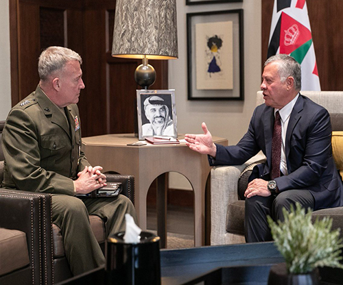 Jordanian King Meets US Military Officials